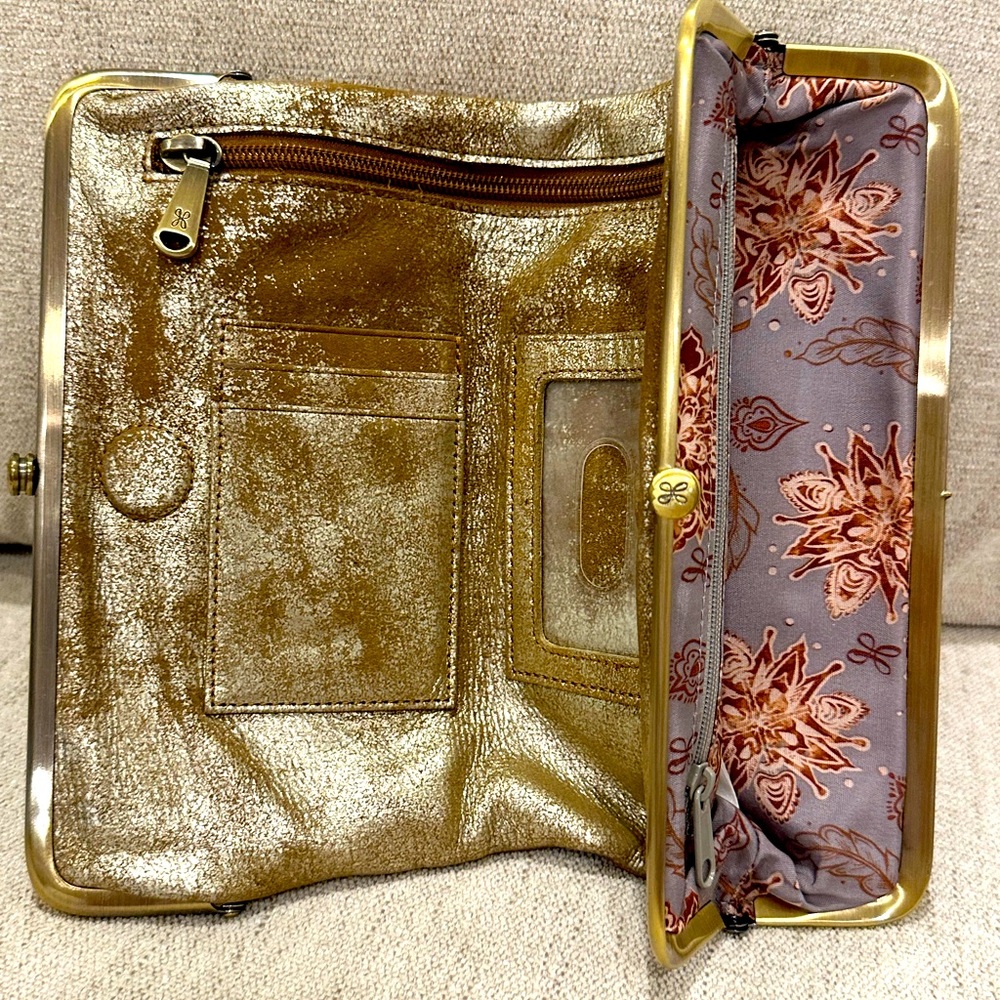 COPY - HOBO Lauren Clutch Wallet